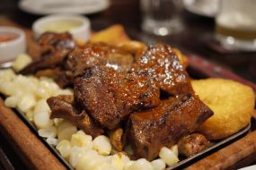 Paša za oči in brbončice