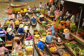 Tajska-plavajoča tržnica