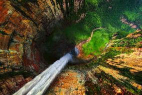 Venezuela-Dragon Falls