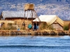 Jezero Titicaca na skoraj 4000 m nadmorske višine si delita Peru in Bolivija. Plavajoči slamnati otoki Uros so verjetno največja znamenitost Titicace..