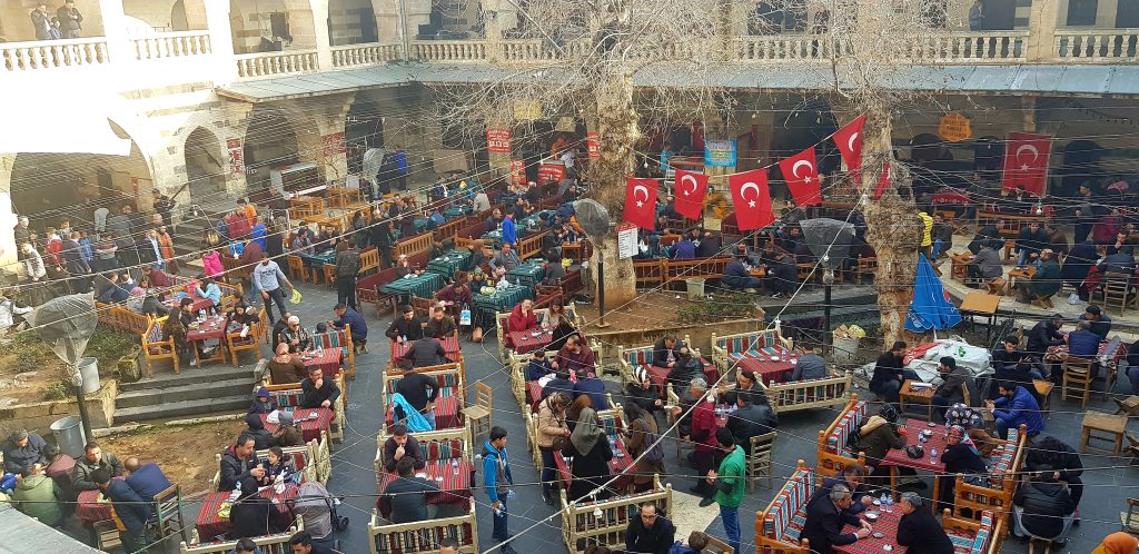 Bodite prvi - vsrkajte bistvo