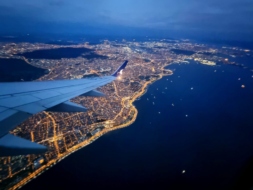 Z letalom iz Istanbula v neznano