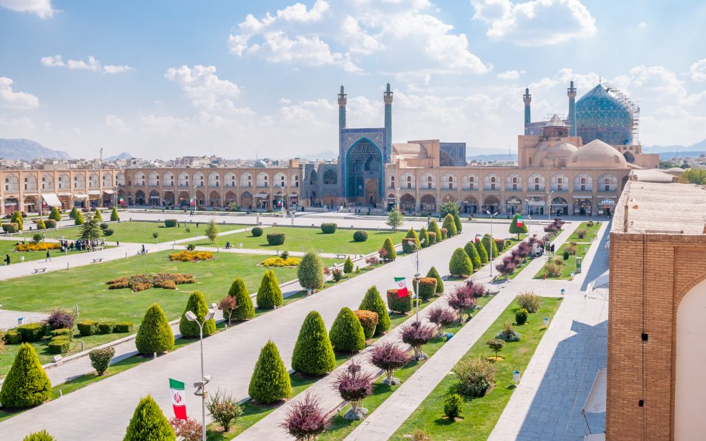 Iran Isfahan trg 1024x640 - Prvomajski vtisi potnikov