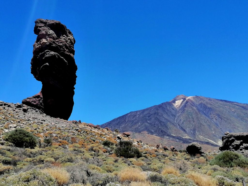 Krater osrednjega vulkana Pico de Viejo, NP Teide