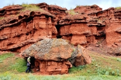 Vzhodna Turčija. Manj sledi, ko sopotnik pušča v deželi, večje brazde dežela pušča v njem.