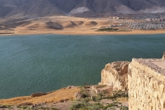 Vzhodna Turčija. Hasankeyf. Tigris. Tako bo, tudi ko več ne bo. Zato - Boljš da smo, kot da nismo! In če smo tukaj, a je kje še močnejši dokaz, da nas ima Bog rad?