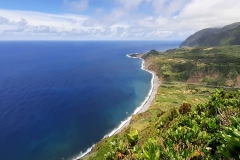 Azori-Samotna-pescena-plaza