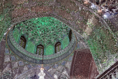 Čarobni-Iran-Širaz-svetišče za privezat dušo