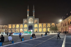 Čarobni-Iran-Yazd-večerno vzdušje pri Cahar Bagh