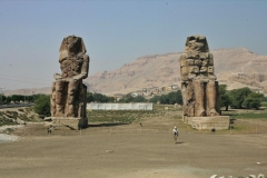 Egipt-Memnonova kolosa pri Luxorju