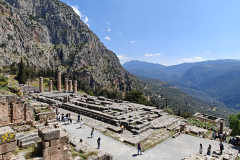 Apolonovo preročišče v Delfih