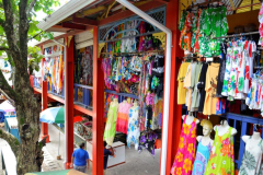 V mestu Viktorija po nakupih za rutkami - Sejšeli