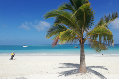 Zanzibar slovi po rajskih peščenih plažah, Nungwi
