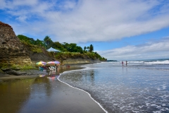 09.-Kolumbijska-obala-Pacifika-ki-z-svojo-nenavadnostjo-za-vedno-ostane-v-spominu.