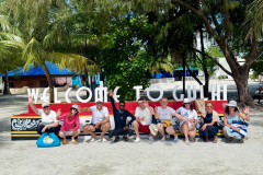 Maldivi - dan na lokalnem otoku Gulhi – avtentična izkušnja in topli nasmehi domačinov.