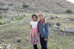 Otroštvo na Araratu, kurdski deklici