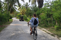 Praktično edino prevozno sredstvo na otoku La Digue so kolesa. Kdaj ste se nazadnje peljali s kolesom?