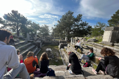 Priene - antično mesto, kjer turistov ni ... so samo vodniki