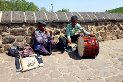 Vzhodna Turčija-Tigris-kurdski žur na mogočnem mostu čez slavno reko