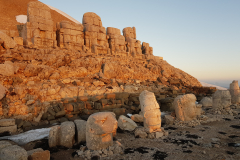 Vzhodna Turčija-Nemrut-grobnica Antioha Božanskega je doživetje za bogove.