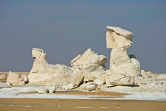 Zahodna puščava-bele formacije