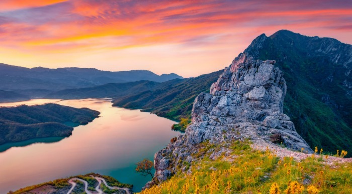 Albanijha - sončni vzhod - Dolina Valbona