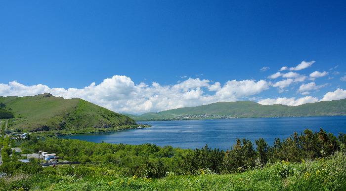 Armenija-jezero Sevan_309089780