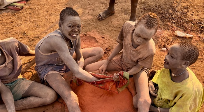 barvanje s pepelom, Južni Sudan