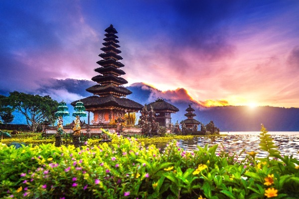 Indonezija-Ulun Danu Beratan Temple