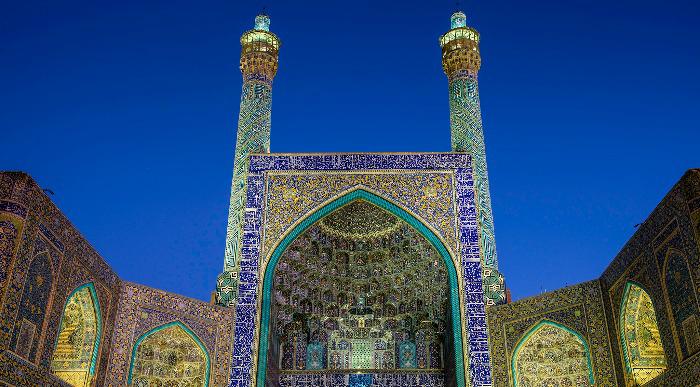 Impresivna barvita mošeja v Iranu je simbol vere in kulture. 