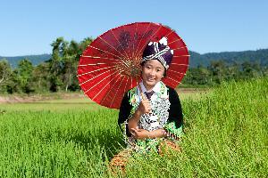 Laos-dekle ljudstva Hmong
