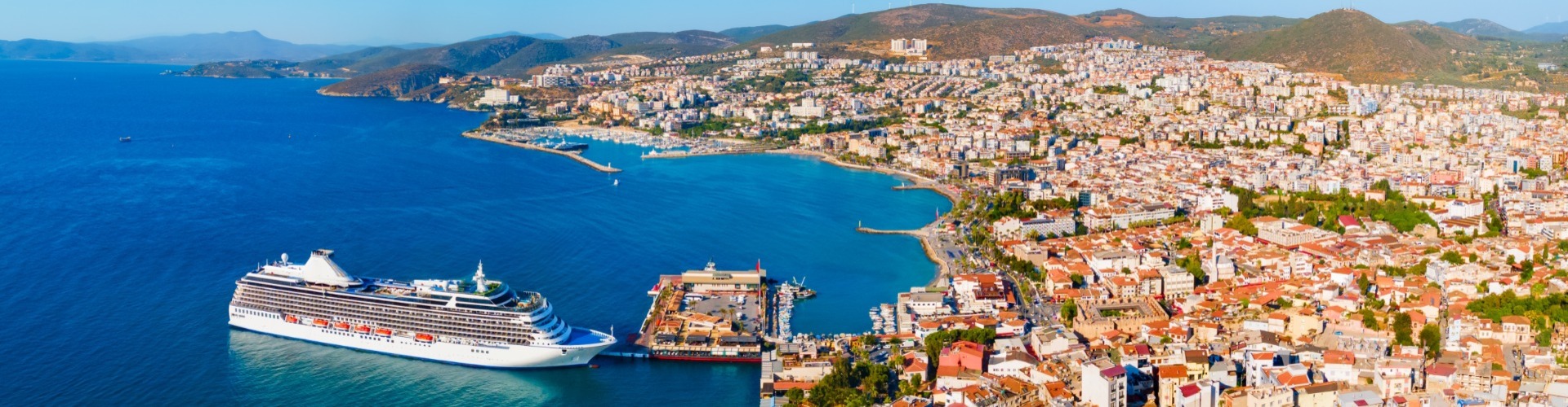 Križarjenje od Rima do Mikonosa in Kusadasija ter potovanje ob Marmornem morju do Istanbula