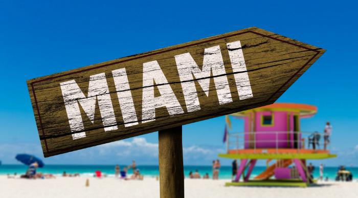 Pot nas pelje v Miami na sonce in morje. 