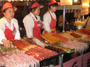 nočna tržnica v Pekingu