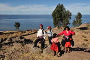 TITIKAKA_01_foto Matjaz Pirs