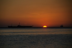 Manila - Sončni zahodi v Manilskem zalivu so čarobni. Manila-Sončni zahodi v Manilskem zalivu so čarobni