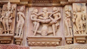 Indija-Kamasutra v kamnu