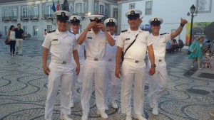 Portugalski fantje - Priprava na fotografiranje