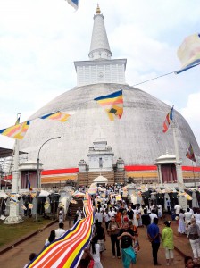 Anuradhapura-čutno vzdušje okoli stupe