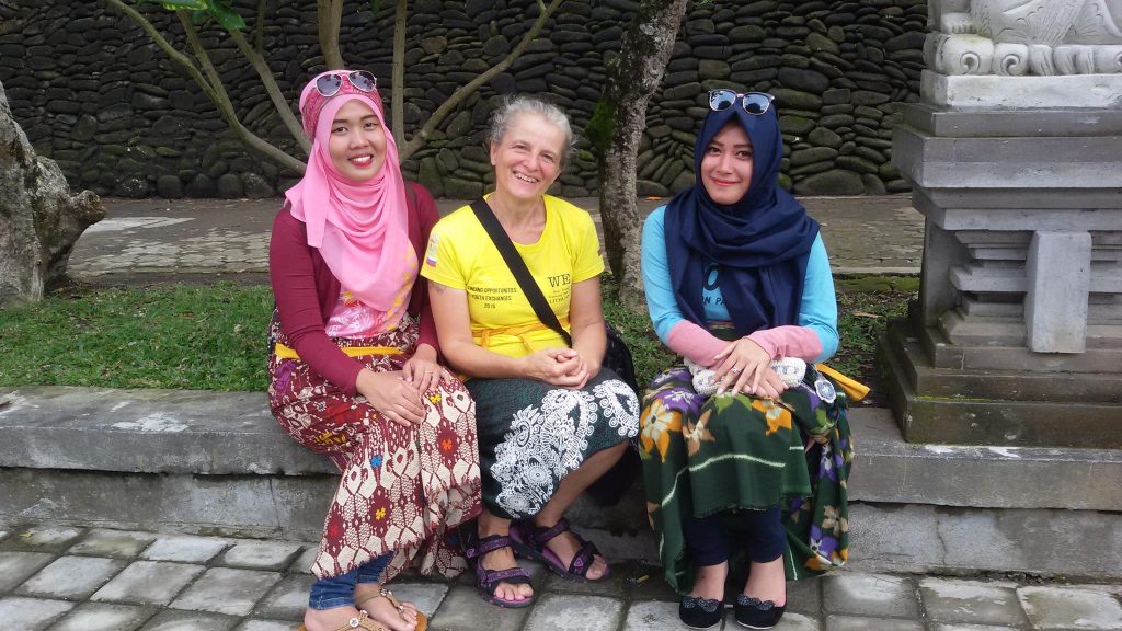 Breda z domačinkami