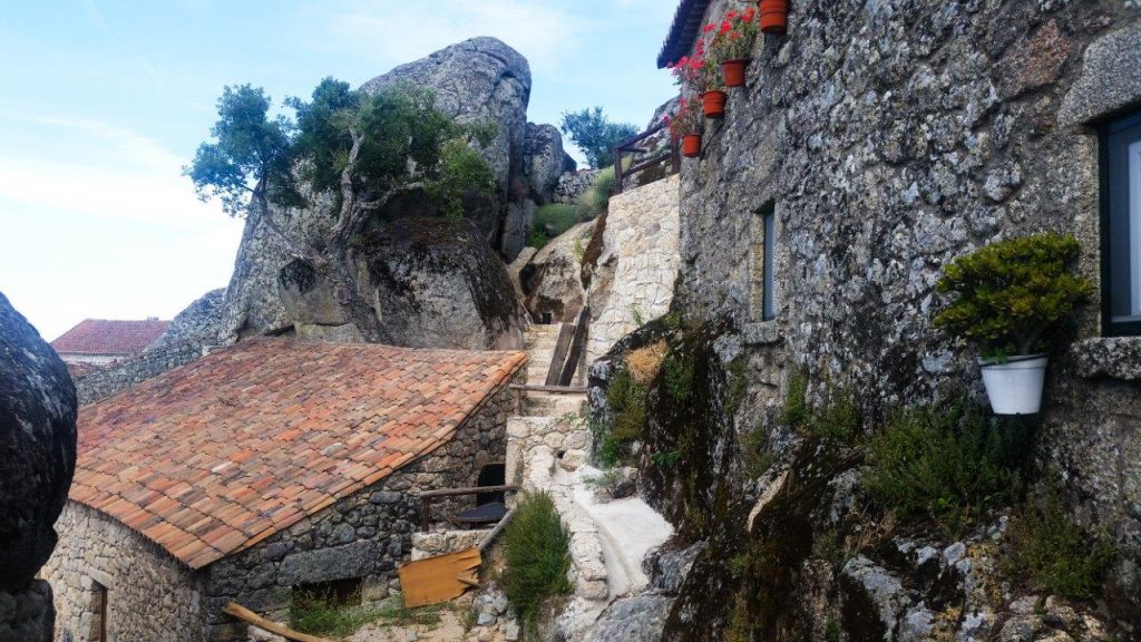 Portugalska-Monsanto