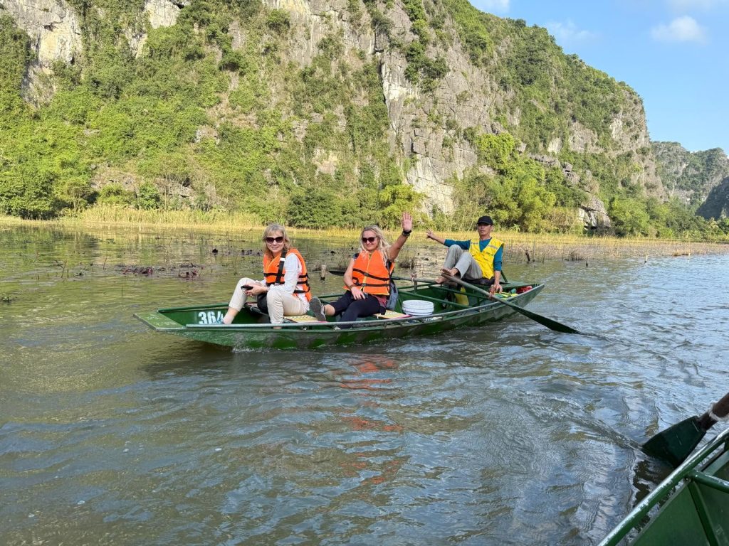 Vietnam z vodnico Nino - preplet zgodb, okusov in nasmehov