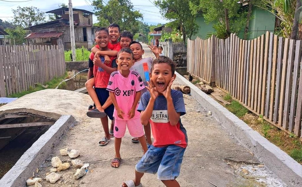 Spontano dopoldne na Sulawesiju ali dopoldne, ki je bilo vse